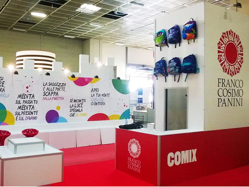 Montagem de Stand de feira Quadra Mono 16 Fastand accessori stand fiera
